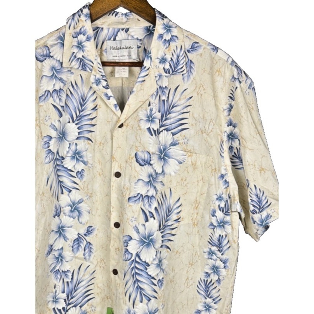 Halekulani Hawaiian Shirt Mens L Beige Blue Cotton Poplin Floral Camp Made in US